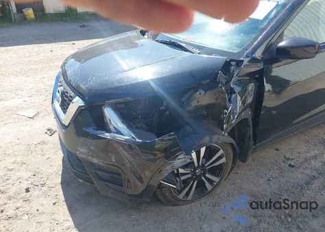 2020 Nissan Kicks Sv Xtronic Cvt из США, поврежденный, VIN 3N1CP5CV6LL529069